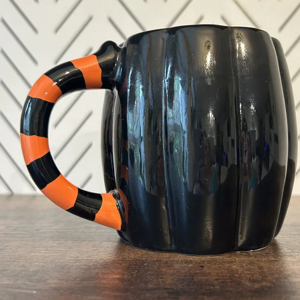 Cracker Barrel Black Cat Pumpkin Shaped Ceramic Mug 16oz Halloween Themed